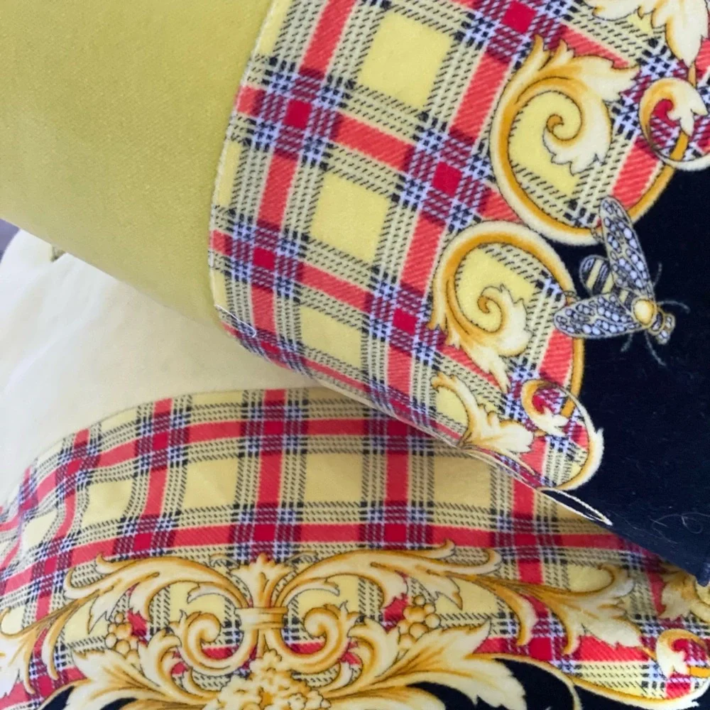 Vintage 1988-1989 GIANNI VERSACE Baby Crib Set Or Possible Bougie Pet Bedding